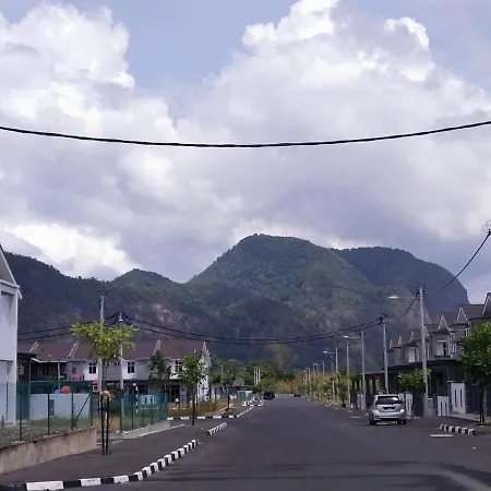 Afiyah Guesthouse Padang Besar Exterior photo