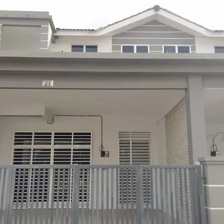 Afiyah Guesthouse Padang Besar Exterior photo