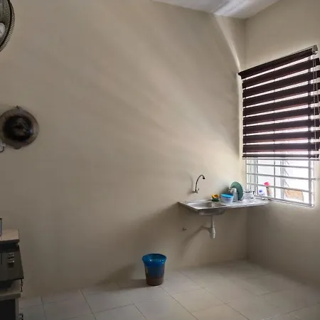Afiyah Guesthouse Padang Besar Exterior photo